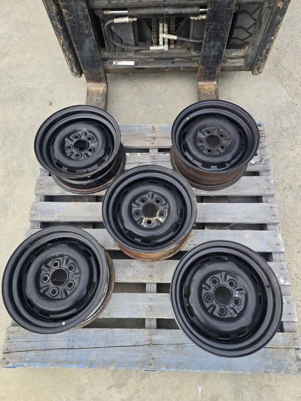 HOLDEN HK GTS 6 INCH RIMS