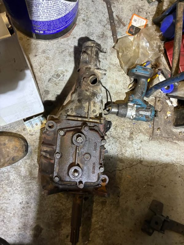 holden 4 speed v8