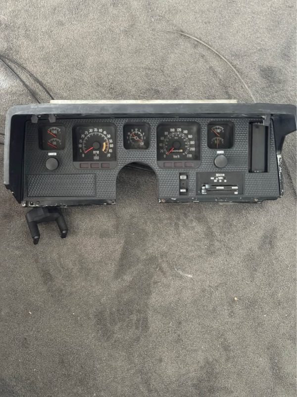 Holden hq gts dash with clock